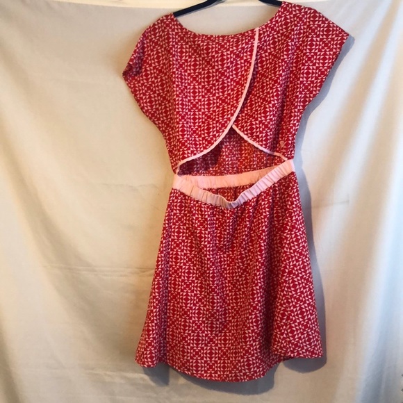 Roxy red and pink open back mini dress. Size large - Picture 3 of 4